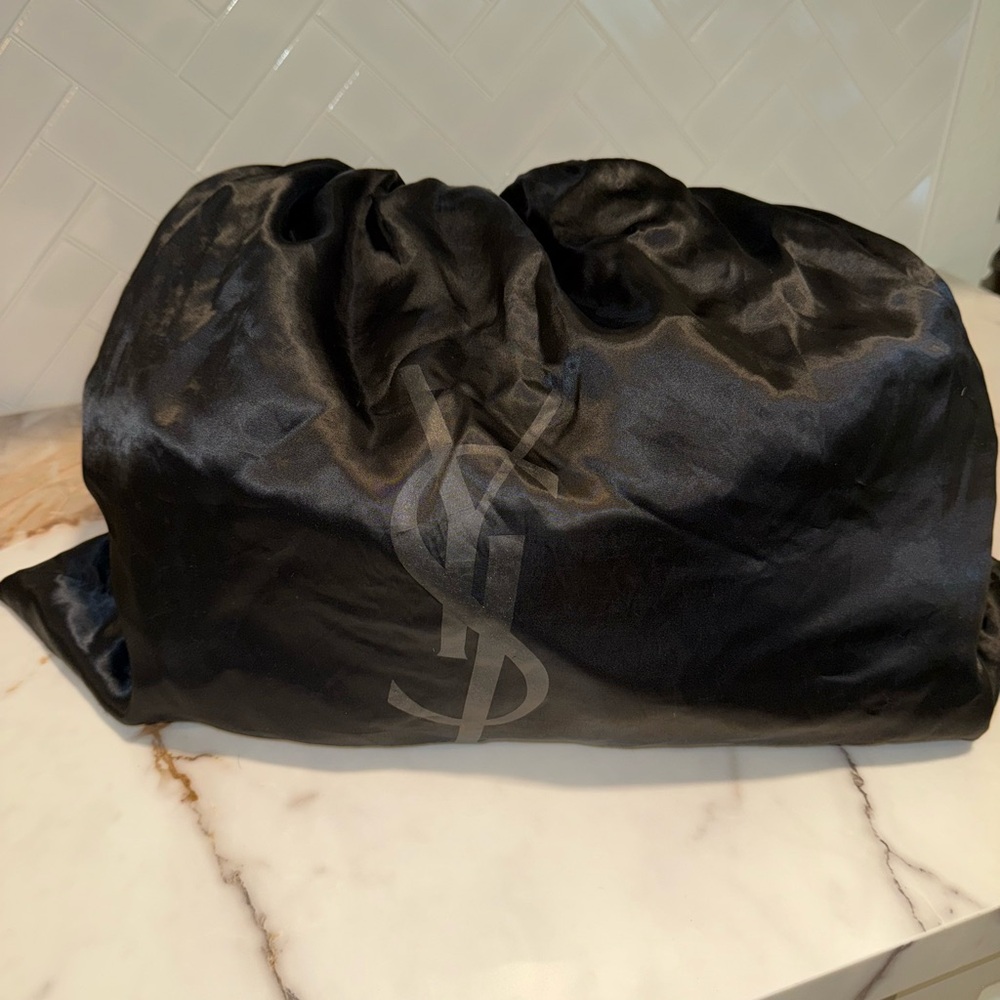 Yves Saint Laurent Brown Leather Medium Cabas Chyc Tote - Picture 15 of 15